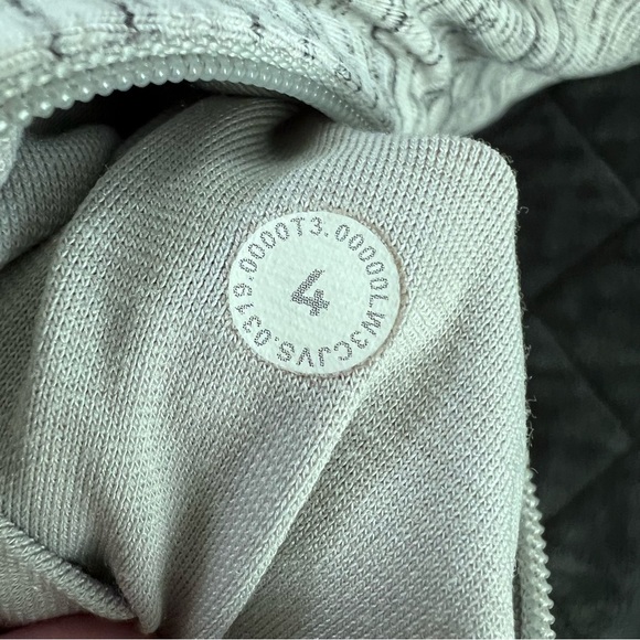 Lululemon Top Women 4 Sweater Outrun The Elements 1/2 Zip Thumbholes Space Dye - Picture 9 of 11